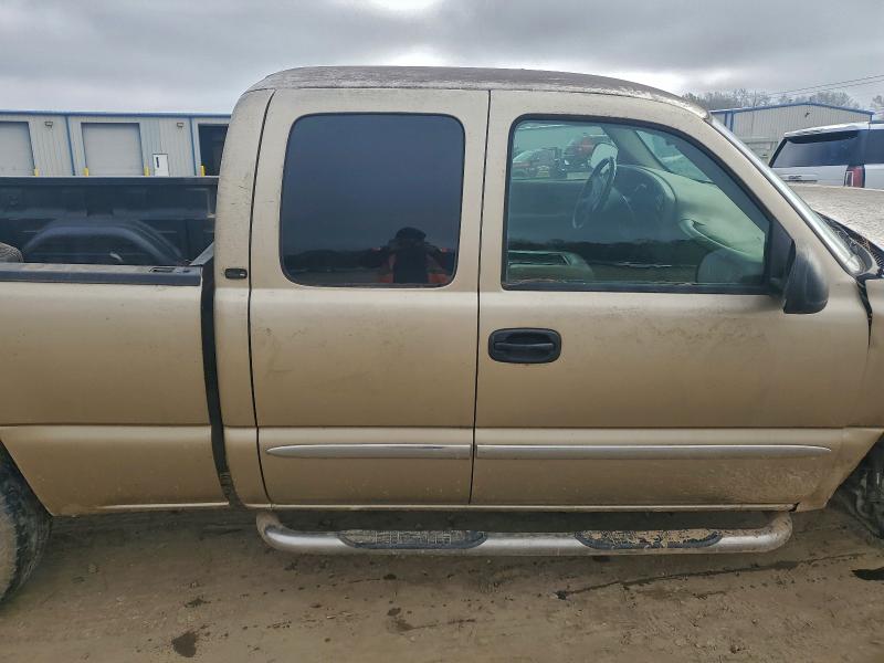 Photo 10 from auction – 2004 GMC NEW SIERRA with VIN 1GTEK19T44E128690