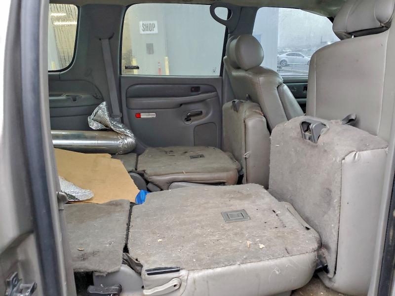 Photo 11 from auction – 2002 GMC DENALI XL with VIN 1GKFK66U72J270961