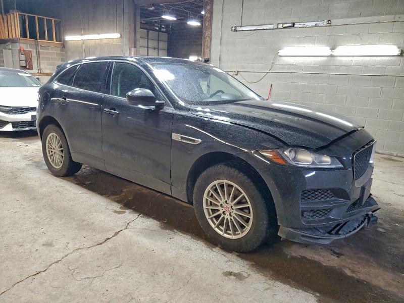 Photo 4 from auction – 2018 JAGUAR F-PACE with VIN SADCS2FX1JA251472