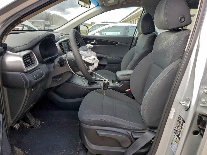 Photo 7 from auction – 2019 KIA SORENTO with VIN 5XYPG4A34KG530155