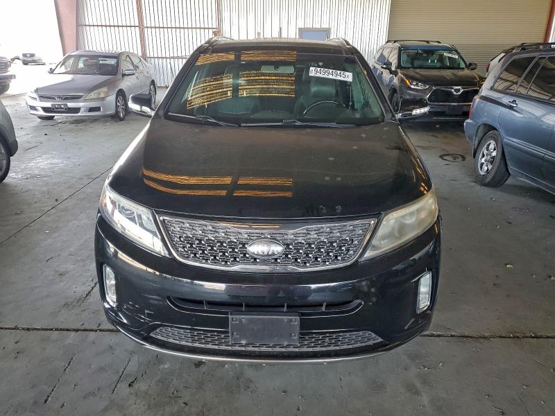 Photo 5 from auction – 2014 KIA SORENTO SX with VIN 5XYKWDA71EG446766