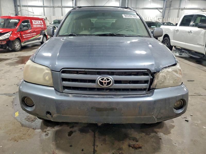 Photo 5 from auction – 2004 TOYOTA HIGHLANDER with VIN JTEEP21AX40032685