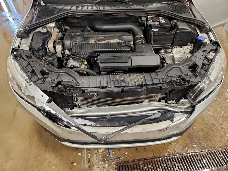 Photo 11 from auction – 2015 VOLVO S60 PREMIE with VIN YV1612TK6F1333090