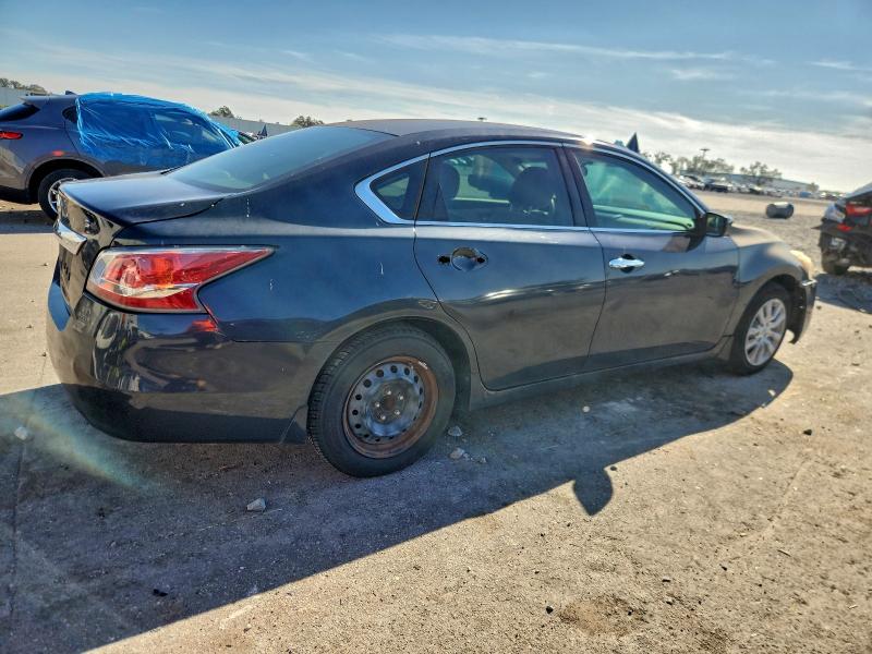 Photo 3 from auction – 2015 NISSAN ALTIMA 2.5 with VIN 1N4AL3AP3FC426996