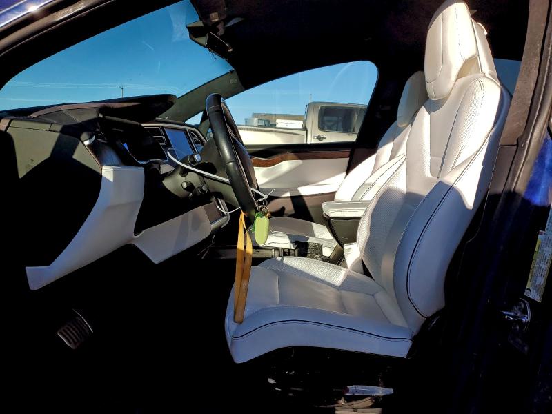 Photo 7 from auction – 2016 TESLA MODEL X with VIN 5YJXCBE29GF003762