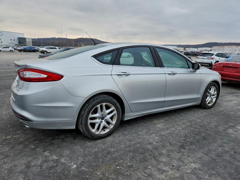 Photo 3 from auction – 2015 FORD FUSION SE with VIN 3FA6P0HD1FR118523