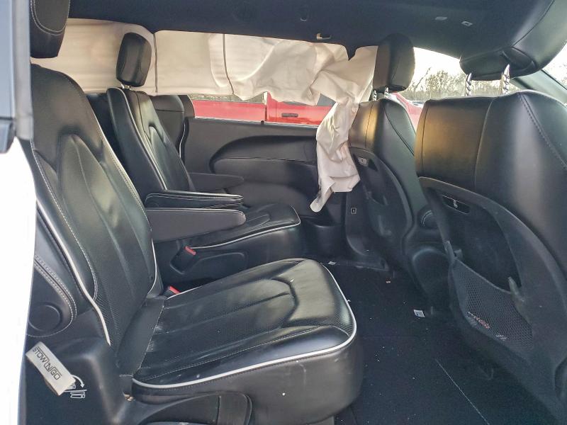 Photo 11 from auction – 2019 CHRYSLER PACIFICA L with VIN 2C4RC1GG9KR569087