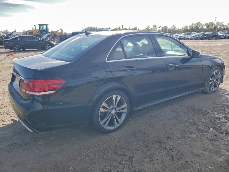 Photo 3 from auction – 2014 MERCEDES-BENZ E 350 with VIN WDDHF5KB2EB019745
