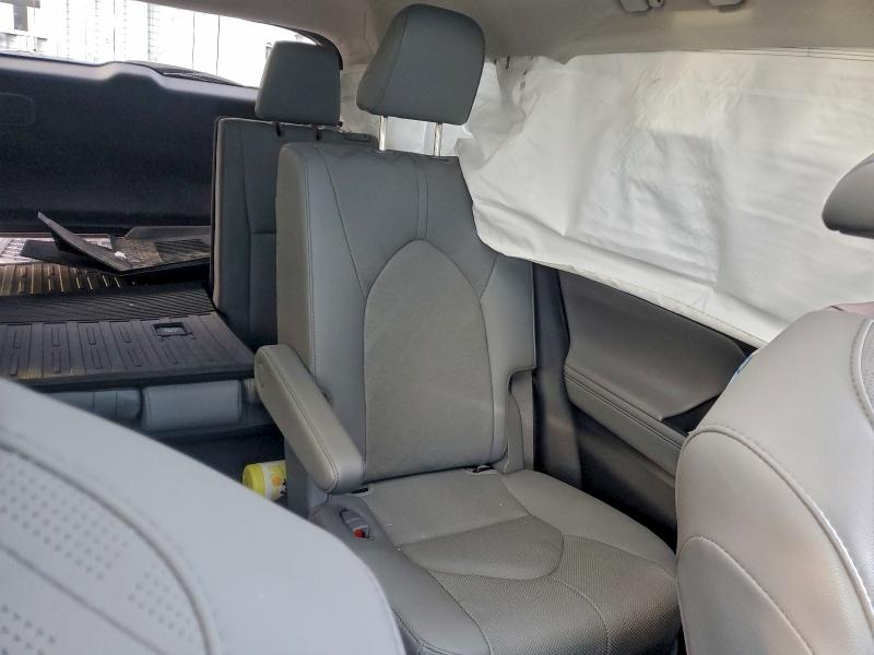 Photo 10 from auction – 2020 TOYOTA HIGHLANDER with VIN 5TDFZRBHXLS029000