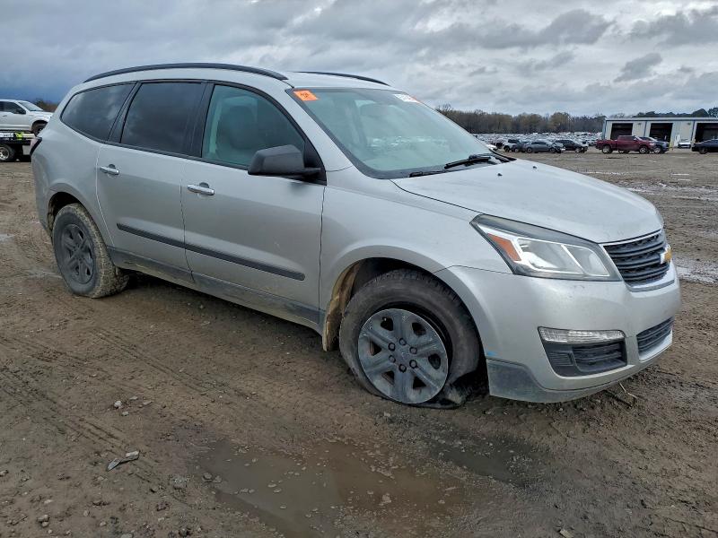 Photo 4 from auction – 2016 CHEVROLET TRAVERSE L with VIN 1GNKRFED3GJ275614