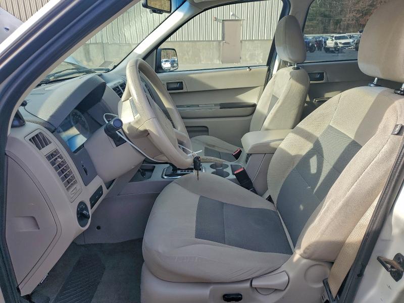 Photo 7 from auction – 2008 FORD ESCAPE XLT with VIN 1FMCU93158KC67074