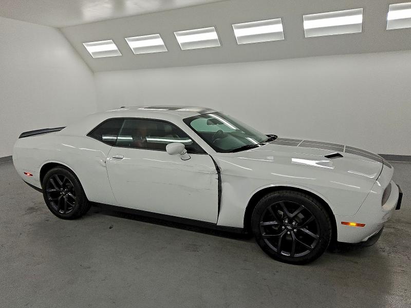 Photo 4 from auction – 2020 DODGE CHALLENGER with VIN 2C3CDZAG7LH161595