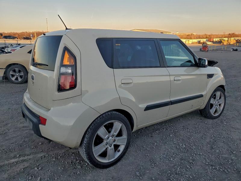 Photo 3 from auction – 2010 KIA SOUL + with VIN KNDJT2A25A7066463