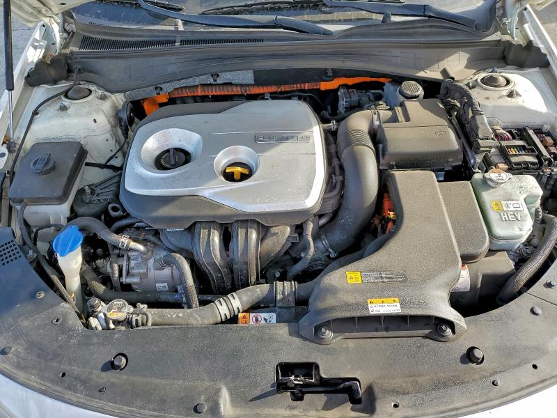 Photo 11 from auction – 2017 KIA OPTIMA PLU with VIN KNAGV4LD4H5018602