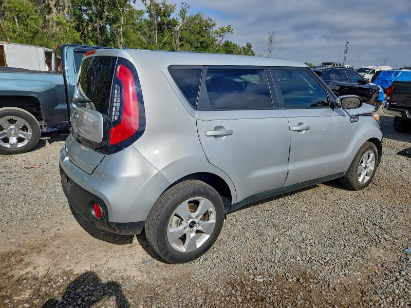 Photo 3 from auction – 2017 KIA SOUL with VIN KNDJN2A22H7490199