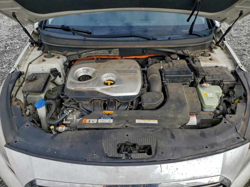 Photo 11 from auction – 2017 HYUNDAI SONATA with VIN KMHE34L10HA047930