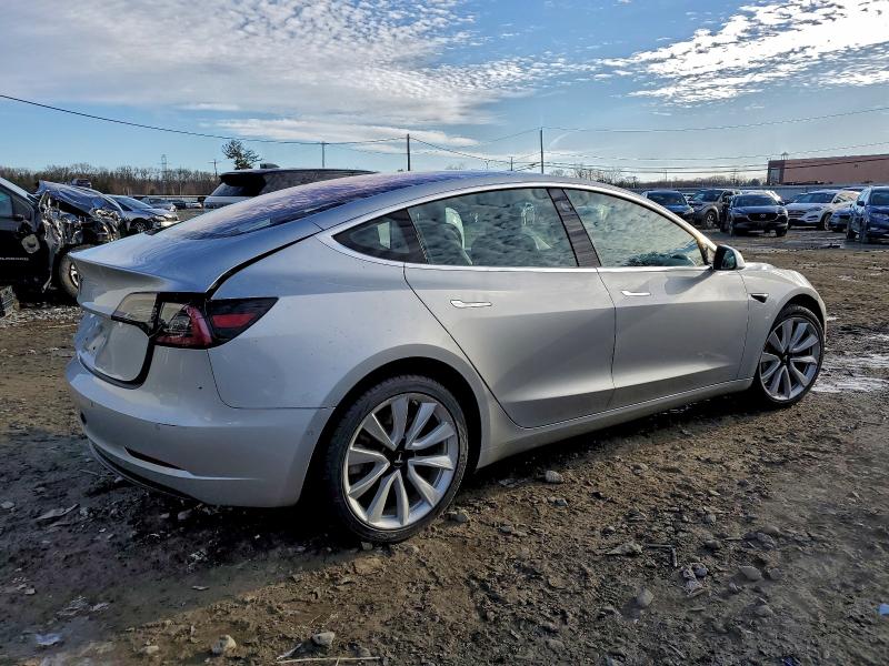 Photo 3 from auction – 2018 TESLA MODEL 3 with VIN 5YJ3E1EA8JF015225