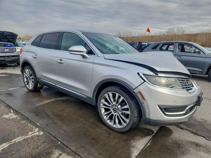 Zdjęcie 4 z aukcji – 2016 LINCOLN MKX RESERV z VIN 2LMTJ8LP6GBL39081