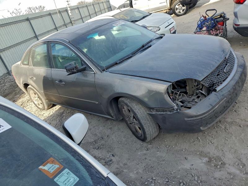 Photo 4 from auction – 2005 FORD FIVE HUNDR with VIN 1FAFP24115G187144