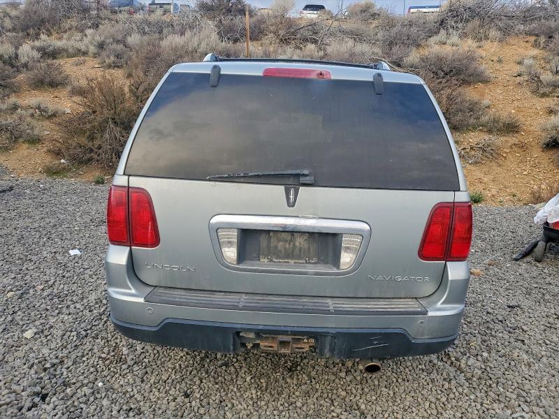 Photo 6 from auction – 2006 LINCOLN NAVIGATOR with VIN 5LMFU28596LJ08787