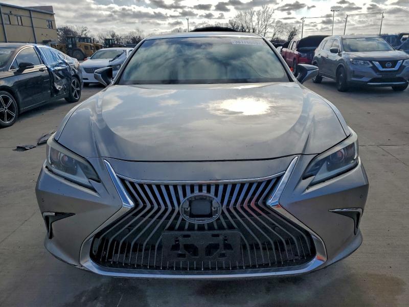 Photo 5 from auction – 2019 LEXUS ES 350 with VIN 58ABZ1B17KU026122