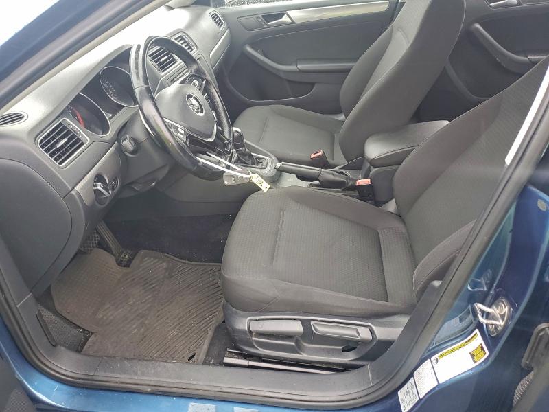 Photo 7 from auction – 2017 VOLKSWAGEN JETTA SE with VIN 3VWDB7AJ0HM362301