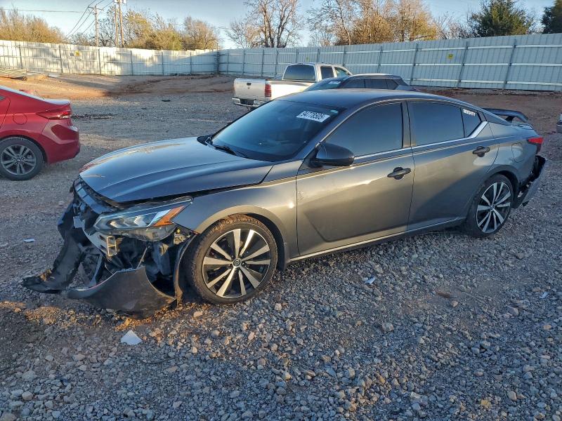 NISSAN ALTIMA SR 2019 with VIN 1N4BL4CV8KN306812 - Photo from auction