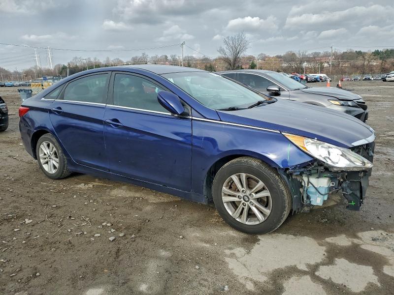 Photo 4 from auction – 2013 HYUNDAI SONATA GLS with VIN 5NPEB4AC2DH762674