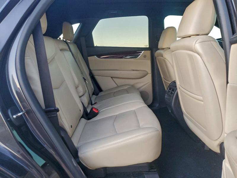 Photo 11 from auction – 2017 CADILLAC XT5 PREMIU with VIN 1GYKNERSXHZ221408
