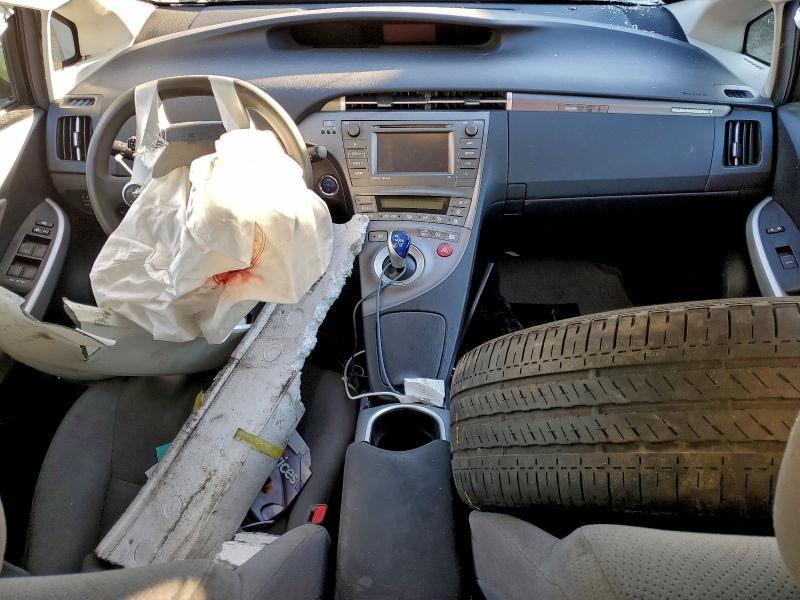 Photo 8 from auction – 2014 TOYOTA PRIUS PLUG with VIN JTDKN3DPXE3052566