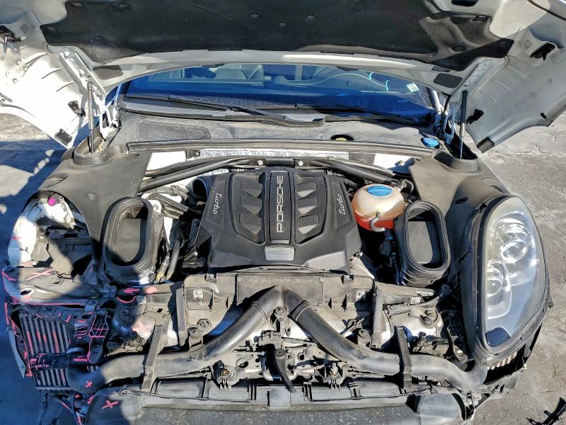 Photo 11 from auction – 2016 PORSCHE MACAN TURB with VIN WP1AF2A52GLB93820