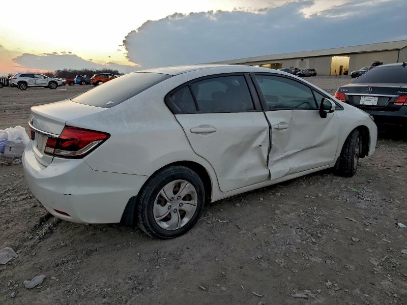 Photo 3 from auction – 2015 HONDA CIVIC LX with VIN 2HGFB2F53FH539088