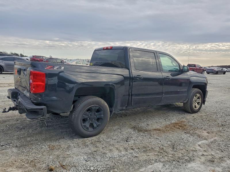 Photo 3 from auction – 2018 CHEVROLET SILVERADO with VIN 3GCUKREC7JG484779