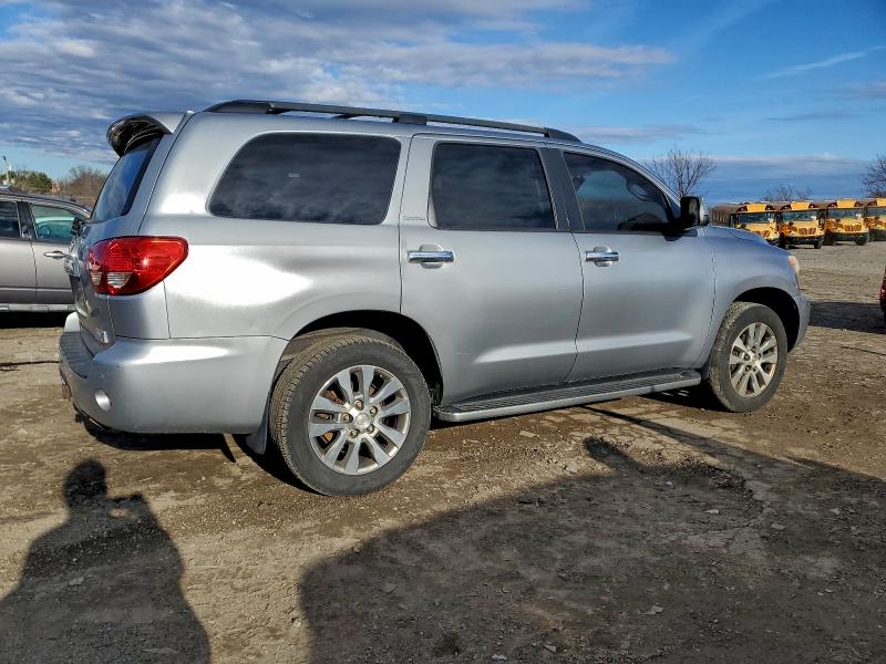 Photo 3 from auction – 2011 TOYOTA SEQUOIA LI with VIN 5TDJY5G14BS045869