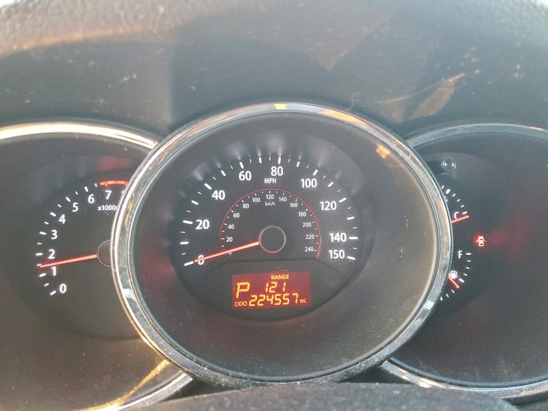 Photo 9 from auction – 2012 KIA SORENTO EX with VIN 5XYKUDA25CG211553
