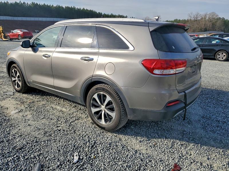 Photo 2 from auction – 2016 KIA SORENTO EX with VIN 5XYPHDA56GG150529