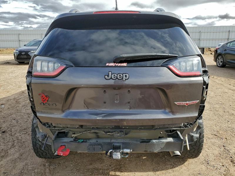 Photo 6 from auction – 2019 JEEP CHEROKEE T with VIN 1C4PJMBX8KD139088