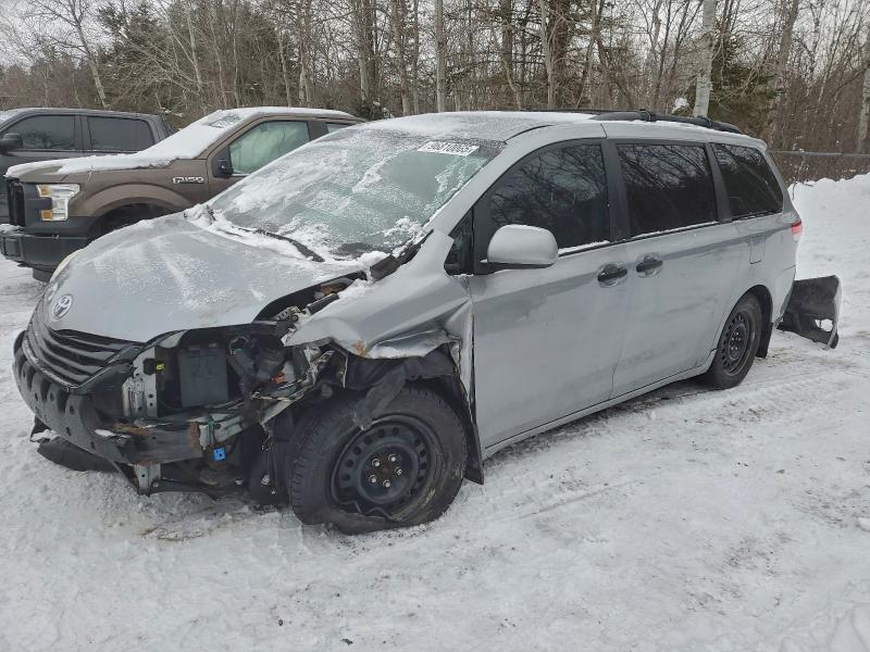 TOYOTA SIENNA 2011 with VIN 5TDZK3DC3BS144147 - Photo from auction