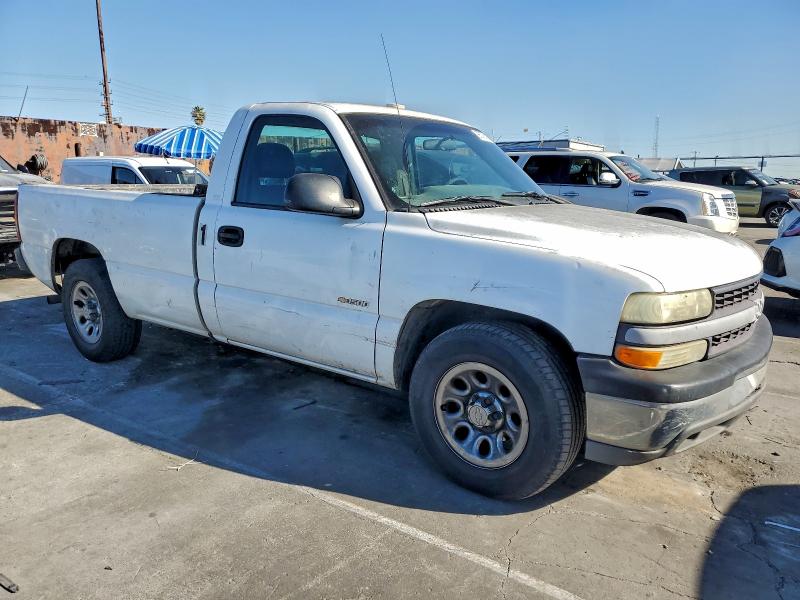 Photo 4 from auction – 2002 CHEVROLET SILVERADO with VIN 1GCEC14V72E298805