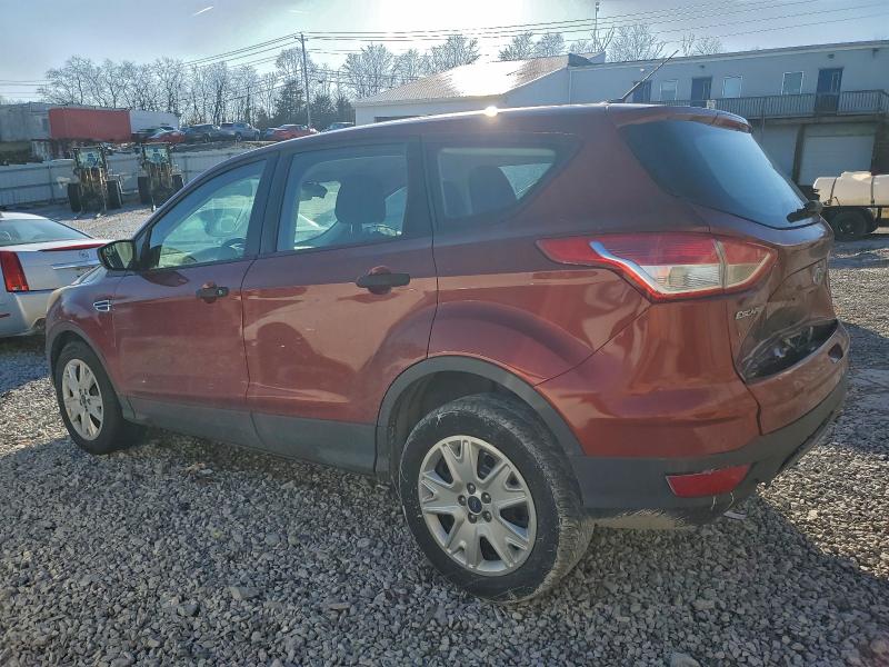 Photo 2 from auction – 2016 FORD ESCAPE S with VIN 1FMCU0F71GUB05425