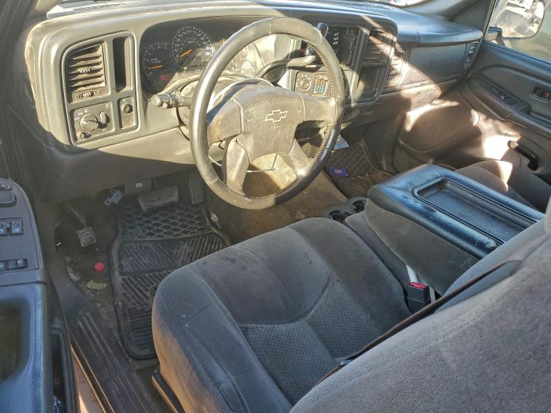 Photo 8 from auction – 2005 CHEVROLET SILVERADO with VIN 2GCEC19V451276615