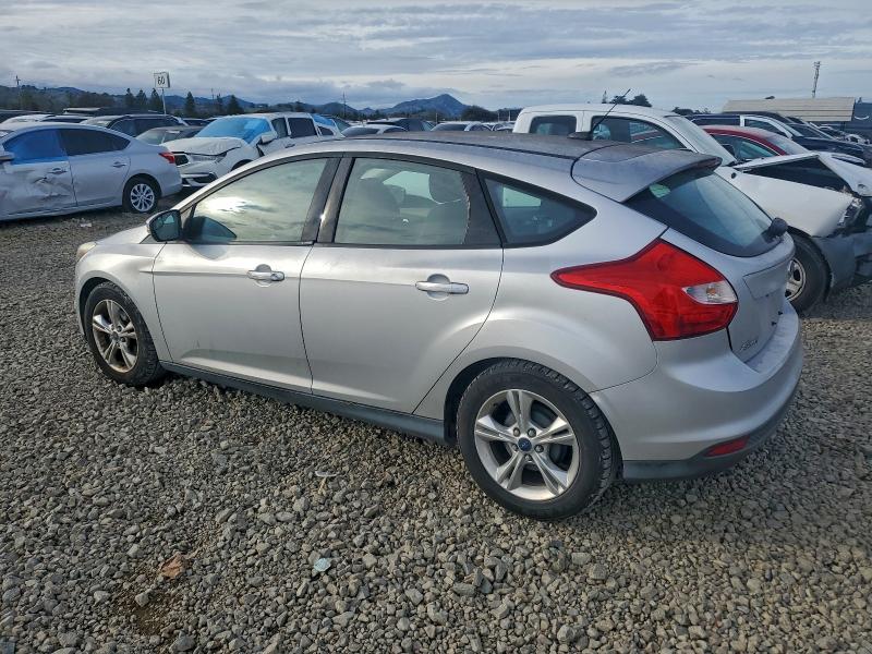 Photo 2 from auction – 2014 FORD FOCUS with VIN 1FADP3K25EL271600