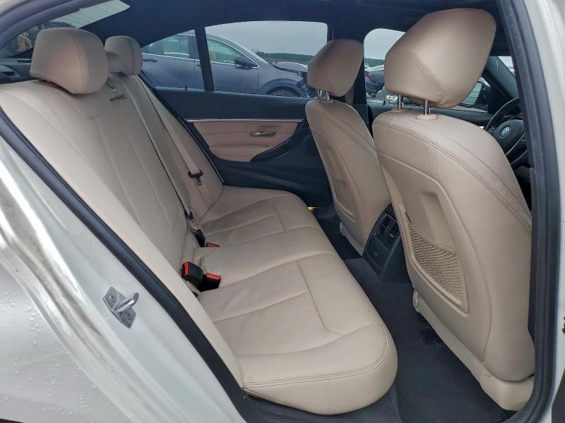 Photo 10 from auction – 2018 BMW 330 with VIN WBA8B9G52JNU99291