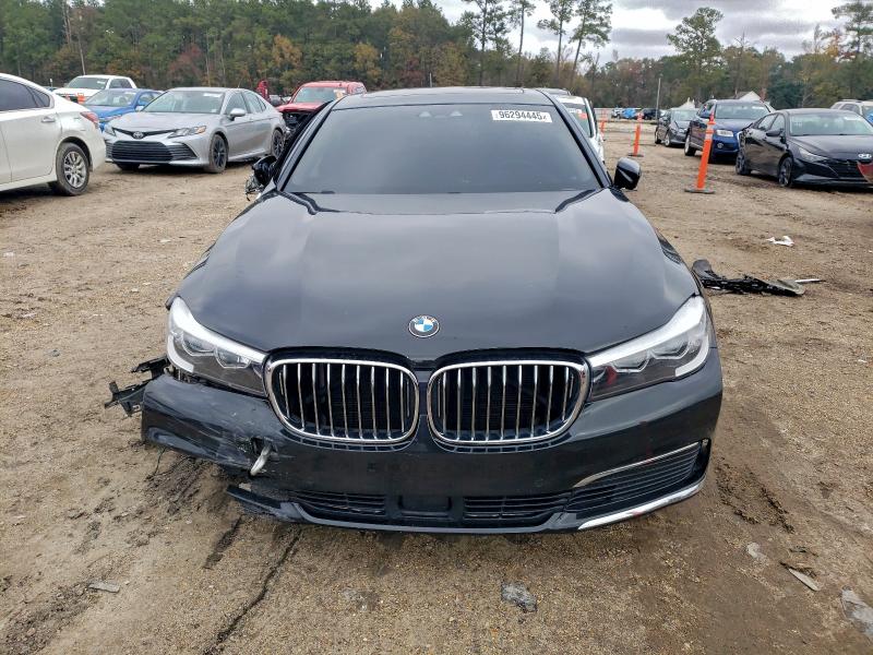 Photo 5 from auction – 2019 BMW 740 XI with VIN WBA7E4C59KGV70097