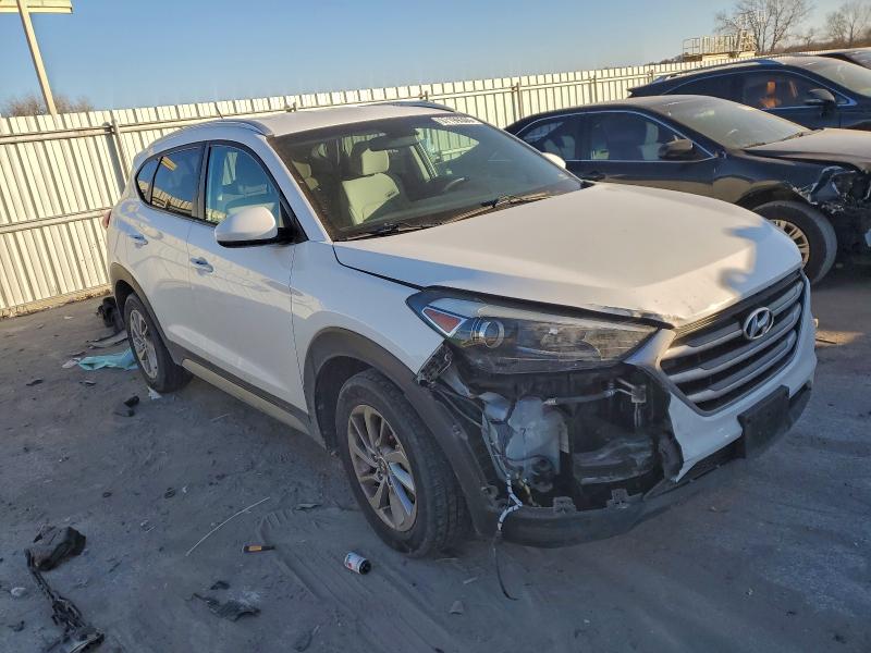 Photo 4 from auction – 2017 HYUNDAI TUCSON LIM with VIN KM8J33A4XHU296448