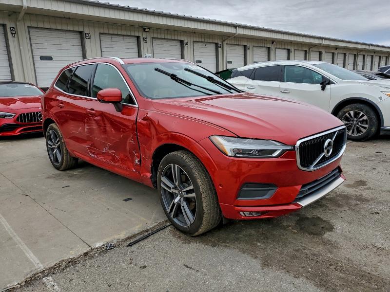 Photo 4 from auction – 2018 VOLVO XC60 T5 with VIN LYV102RK6JB113525