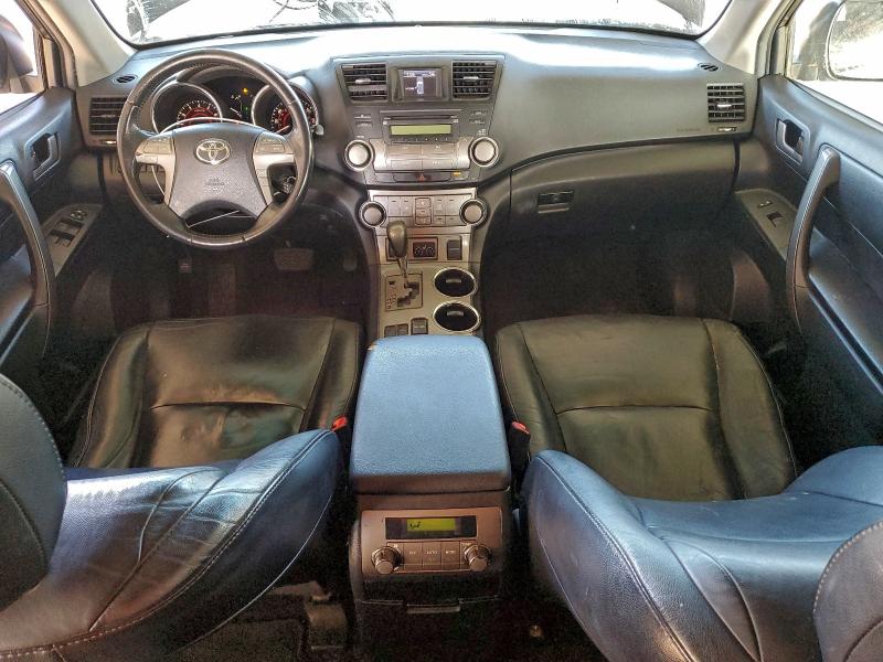 Photo 8 from auction – 2010 TOYOTA HIGHLANDER with VIN 5TDKK3EH3AS023547