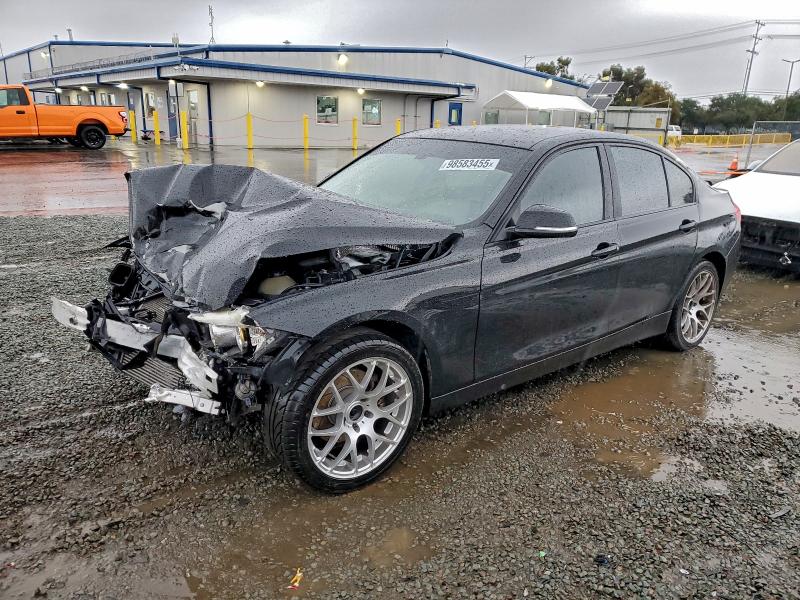 BMW 320 I 2015 مع رقم تعريف المركبة WBA3B1C52FK140274 - صورة من المزاد