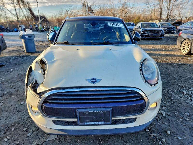 Photo 5 from auction – 2017 MINI COOPER with VIN WMWXP5C32H2D71559