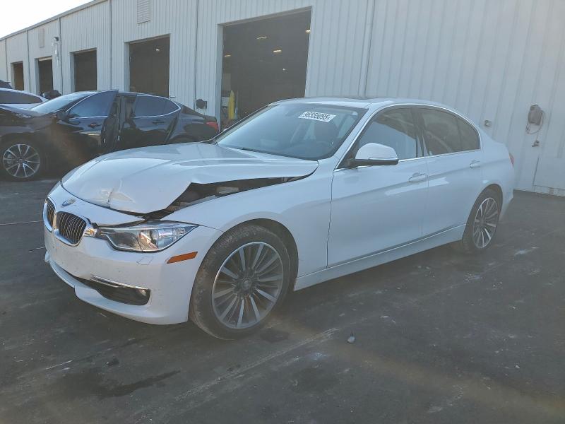 BMW 328 XI 2013 with VIN WBA3B3C52DF535038 - Photo from auction